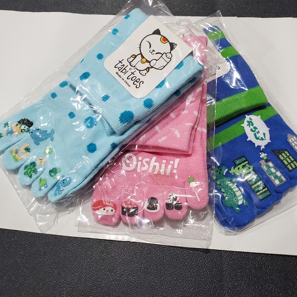 Lot of 3 pairs 5 finger Socks Sox Sushi Godzilla Boy Diver MIX